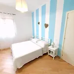 לינה וארוחת בוקר Pippi *